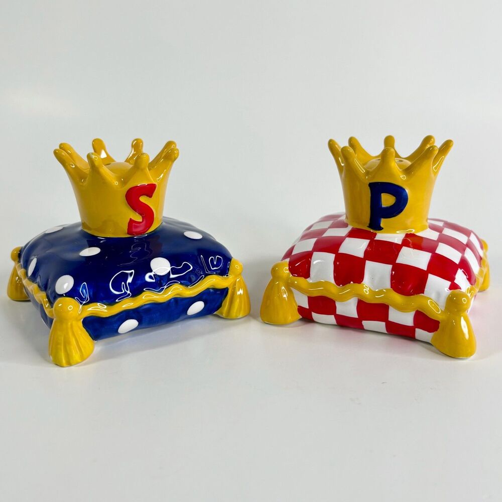 Mary Engelbreit Vintage Ceramic Queen King Royal Salt and Pepper Shaker Set